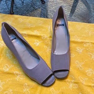 Stuart Weitzman tan material peekaboo shoes